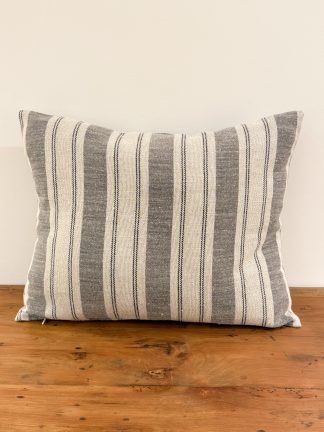 Almohadón Rayas Gris
