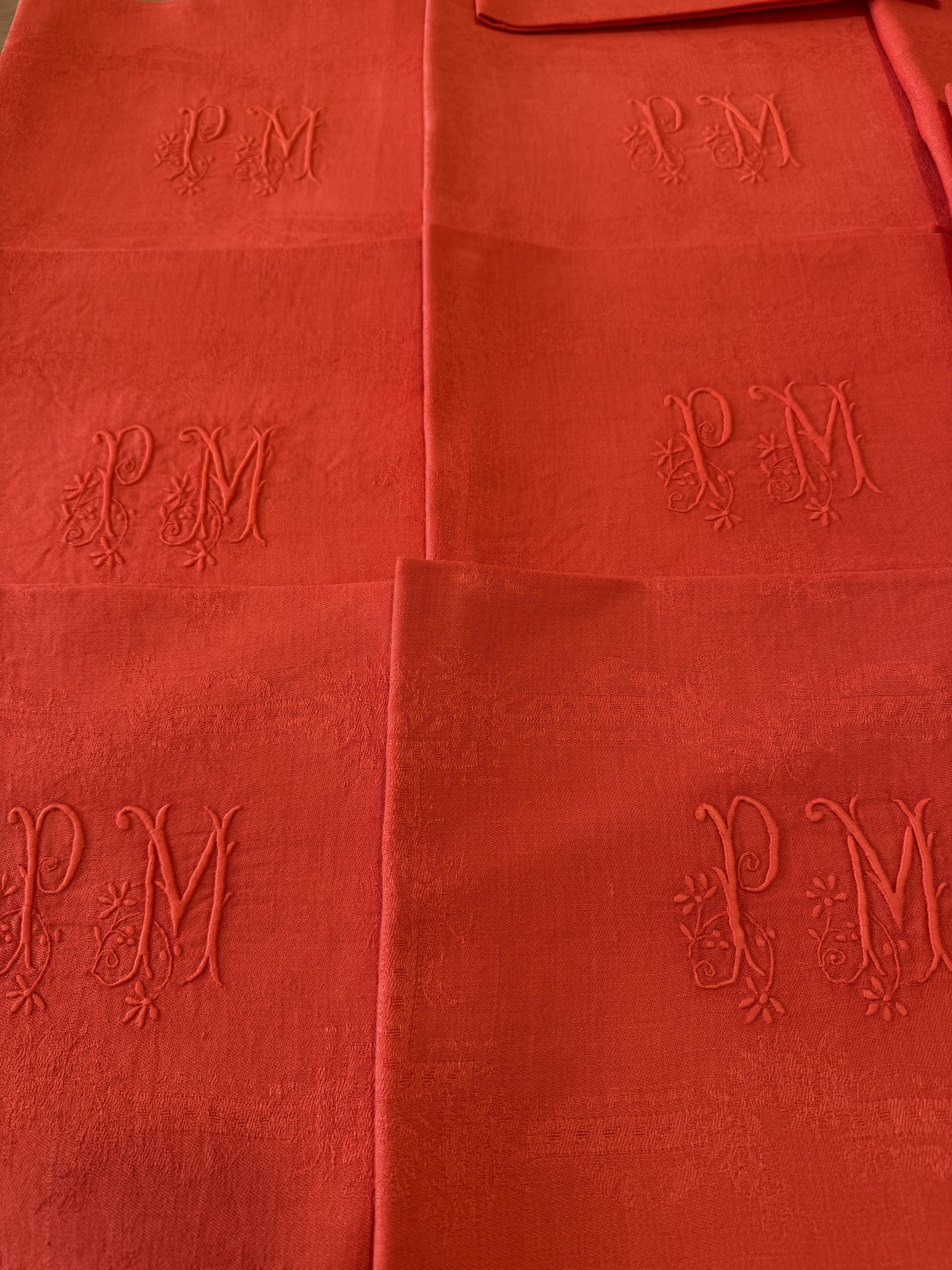 10 Servilletas antiguas teñidas rojo - Imagen 2