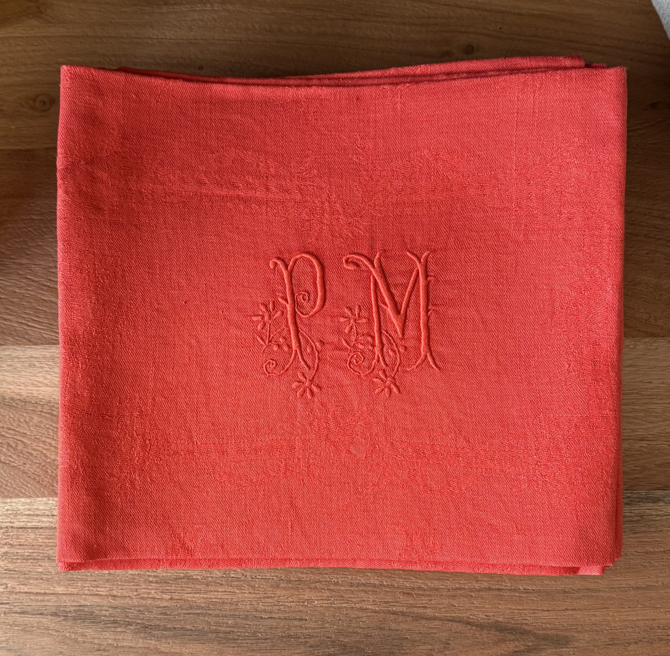 10 Servilletas antiguas teñidas rojo